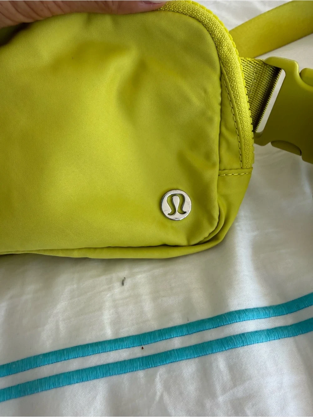 Lululemon Everywhere Belt Bag 1L Lime Green Crossbody Waist Bag